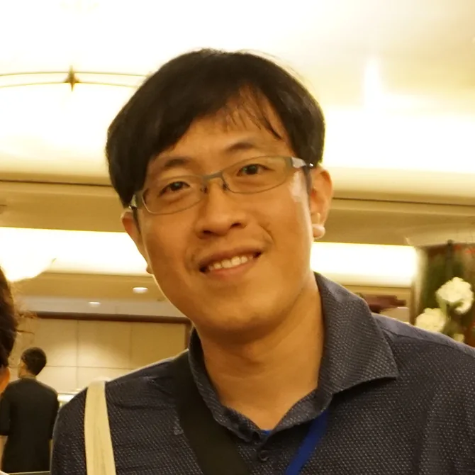 YEN-JUNG CHANG 張晏榕 portrait
